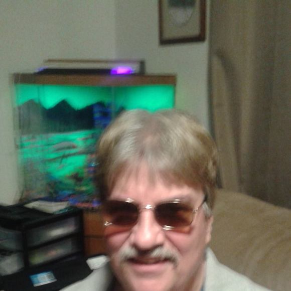 Meet your Posher, Thomas - Picture 1 of 1